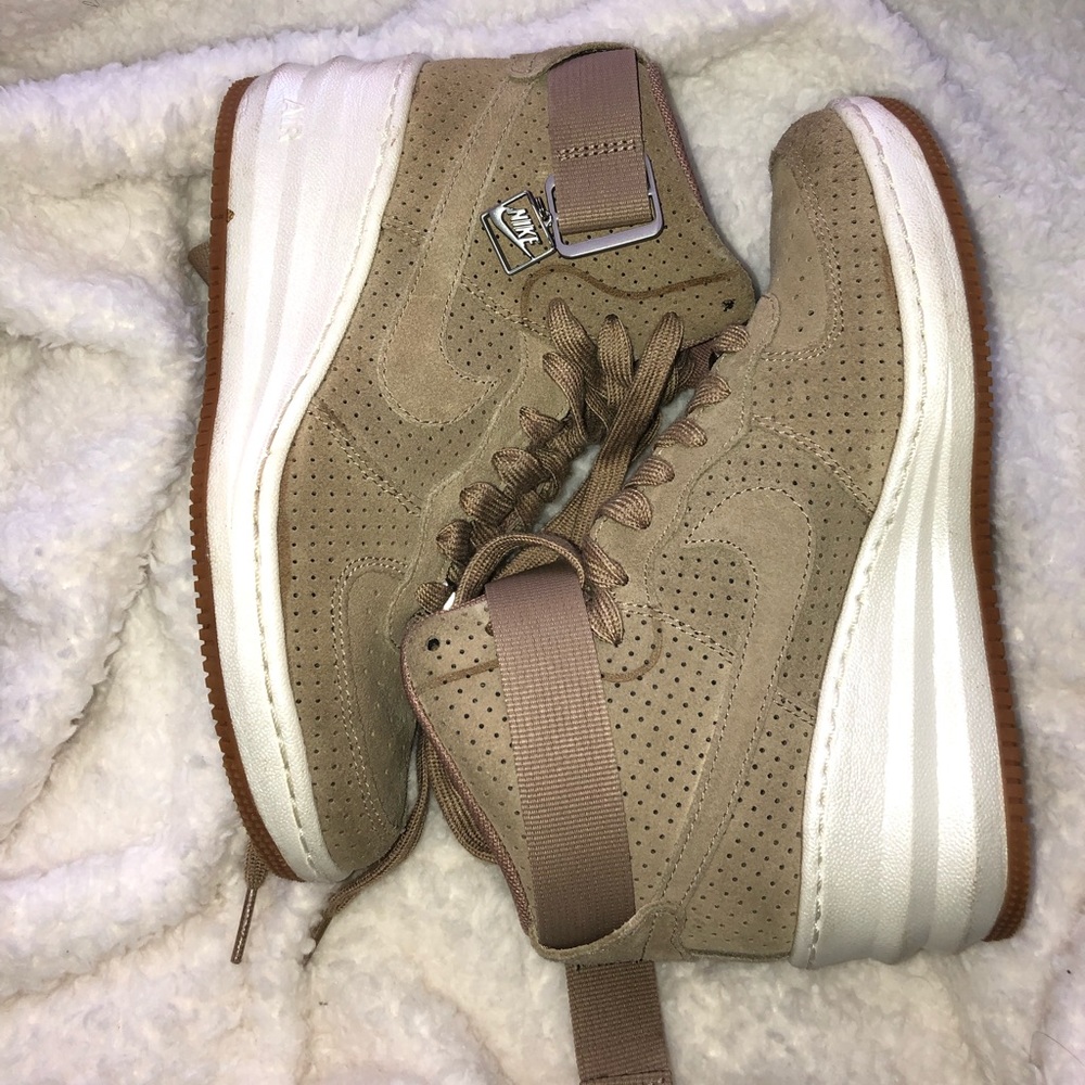 Nike lunar force 1